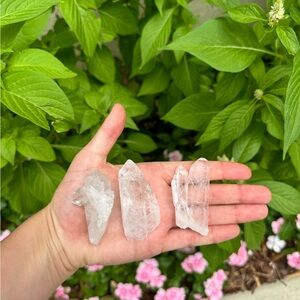 Large Quartz Points